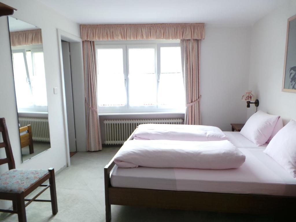 Hotel B&B Casa La Val Sedrun Zimmer foto