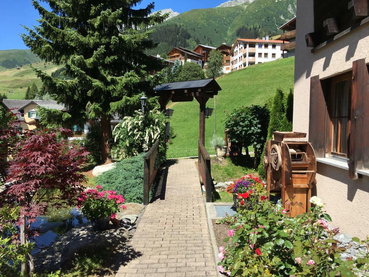 Hotel B&B Casa La Val Sedrun Exterior foto
